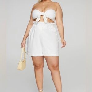 Fashion to Figure cream shorts NWOT